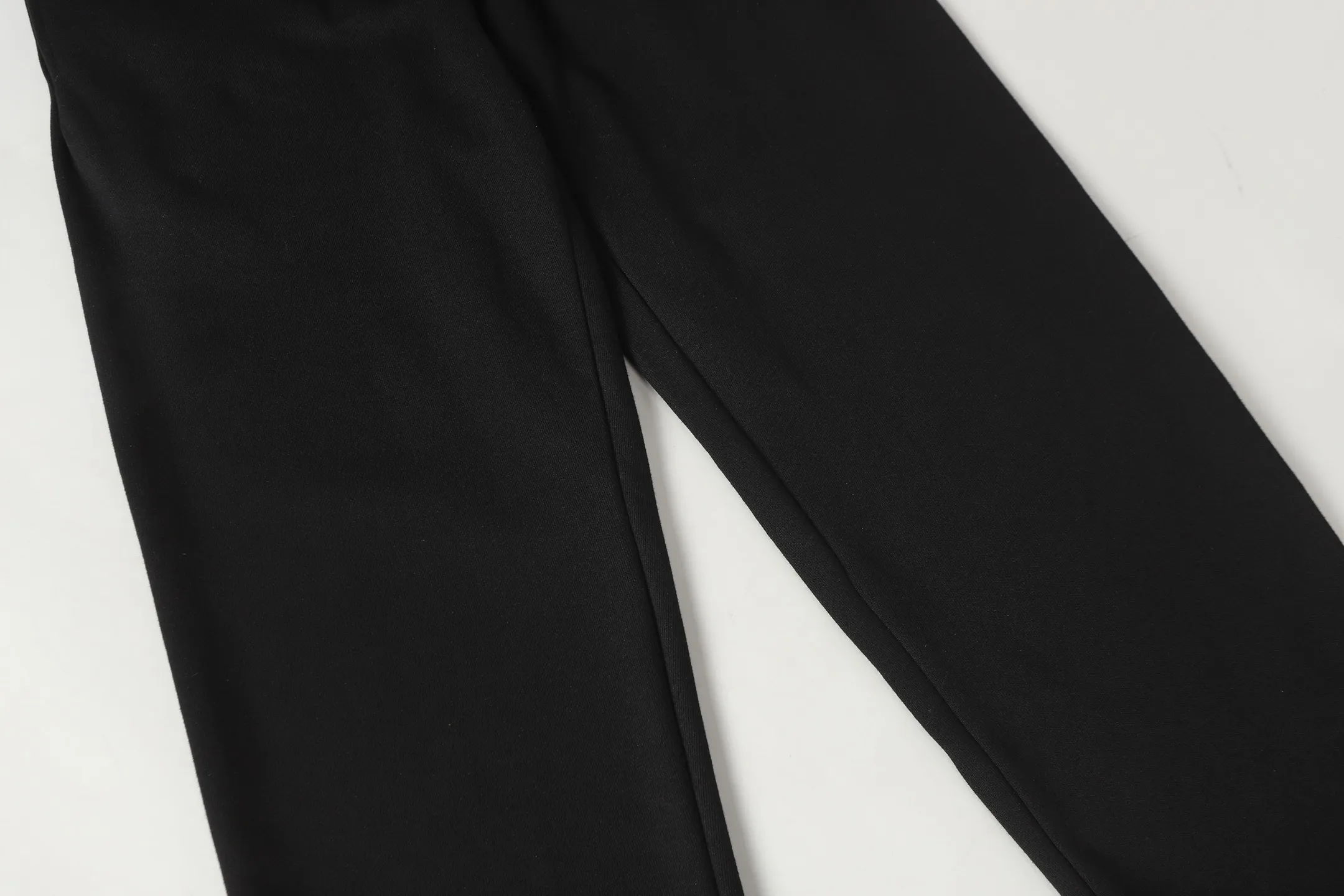 P270 #W5005 cross-border model, quality-conscious people please do not place an order -Chrome Hearts/Chrome Hearts colorful Sanskrit letter printed trousers, casual trousers and sweatpants -High weight, high density and high quality. The wool is soft, delicate and skin-friendly. It feels soft and silky. It has excellent warmth and skin-friendly properties.